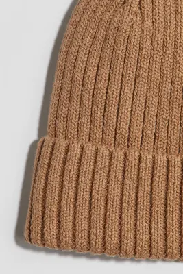 Bonnet en maille côtelée - Marron clair
