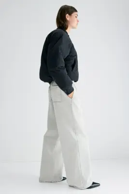 Pantalon en denim avec taille élastique - Gris clair