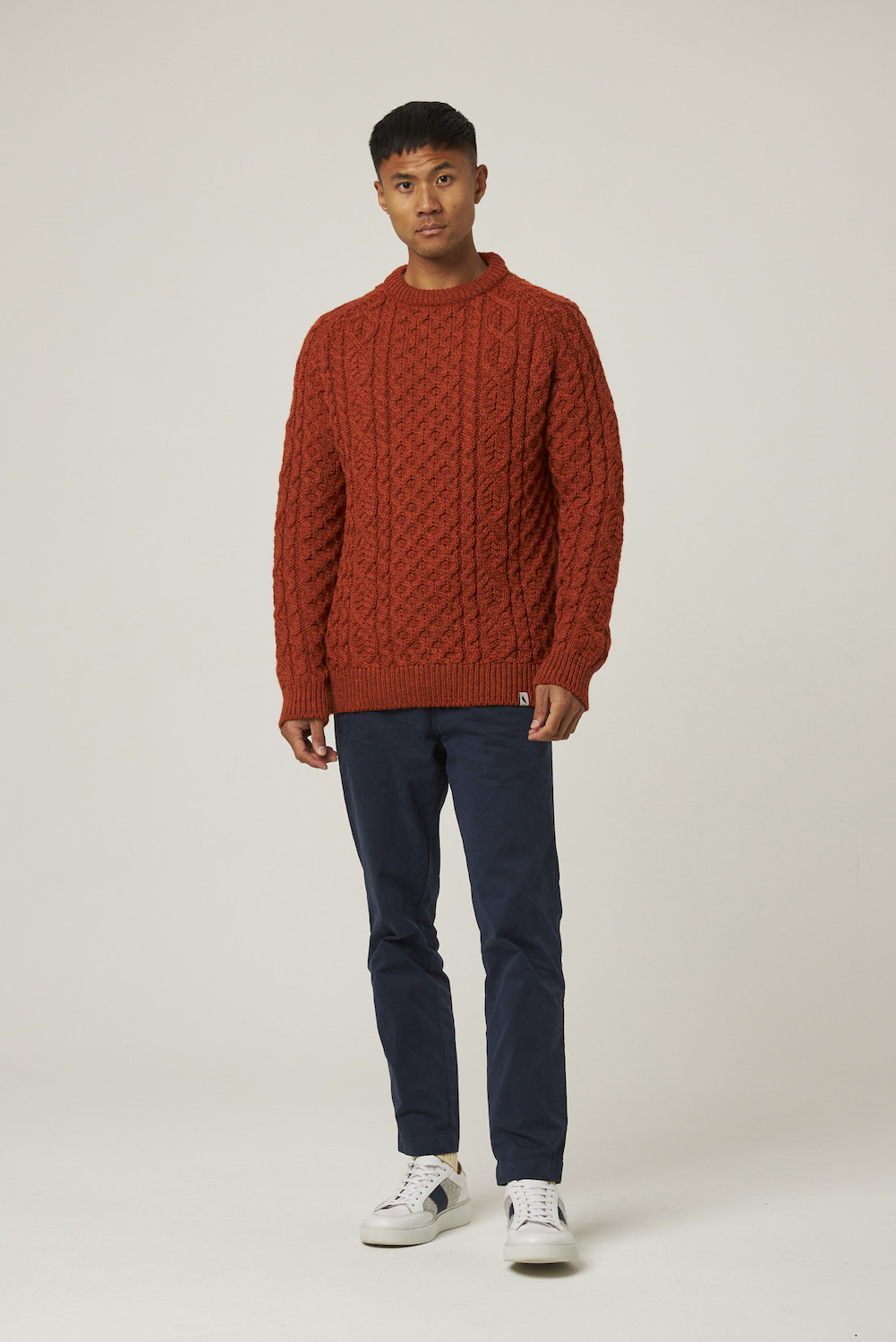 Peregrine pull Aran orange