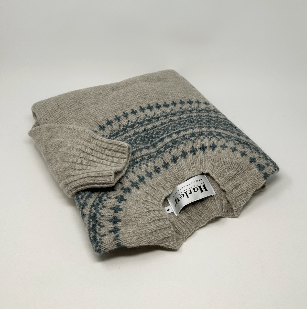 Harley of Scotland pull homme Fair Isle Vellum