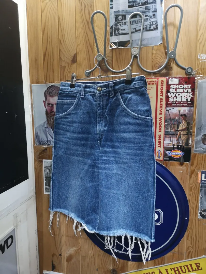 Short en jean effiloché