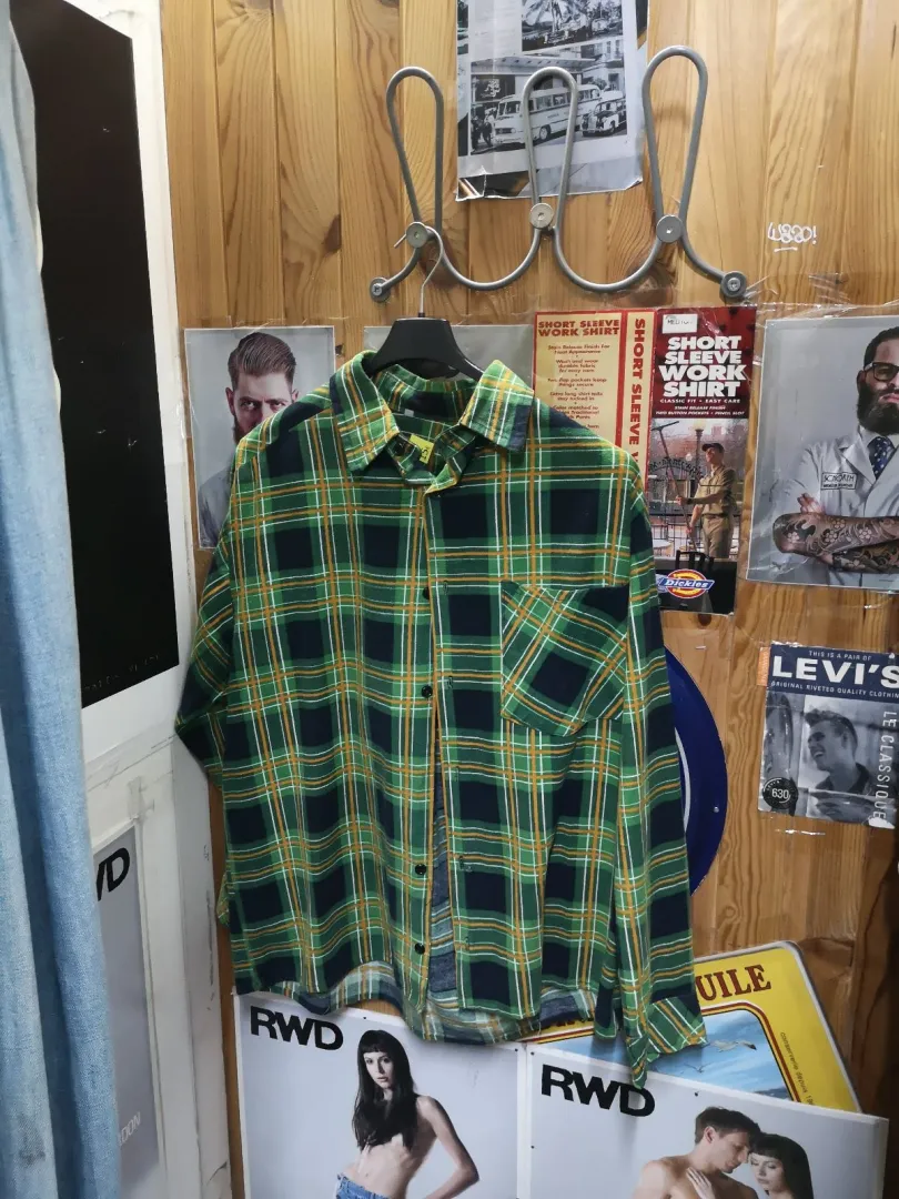 Chemise à carreaux