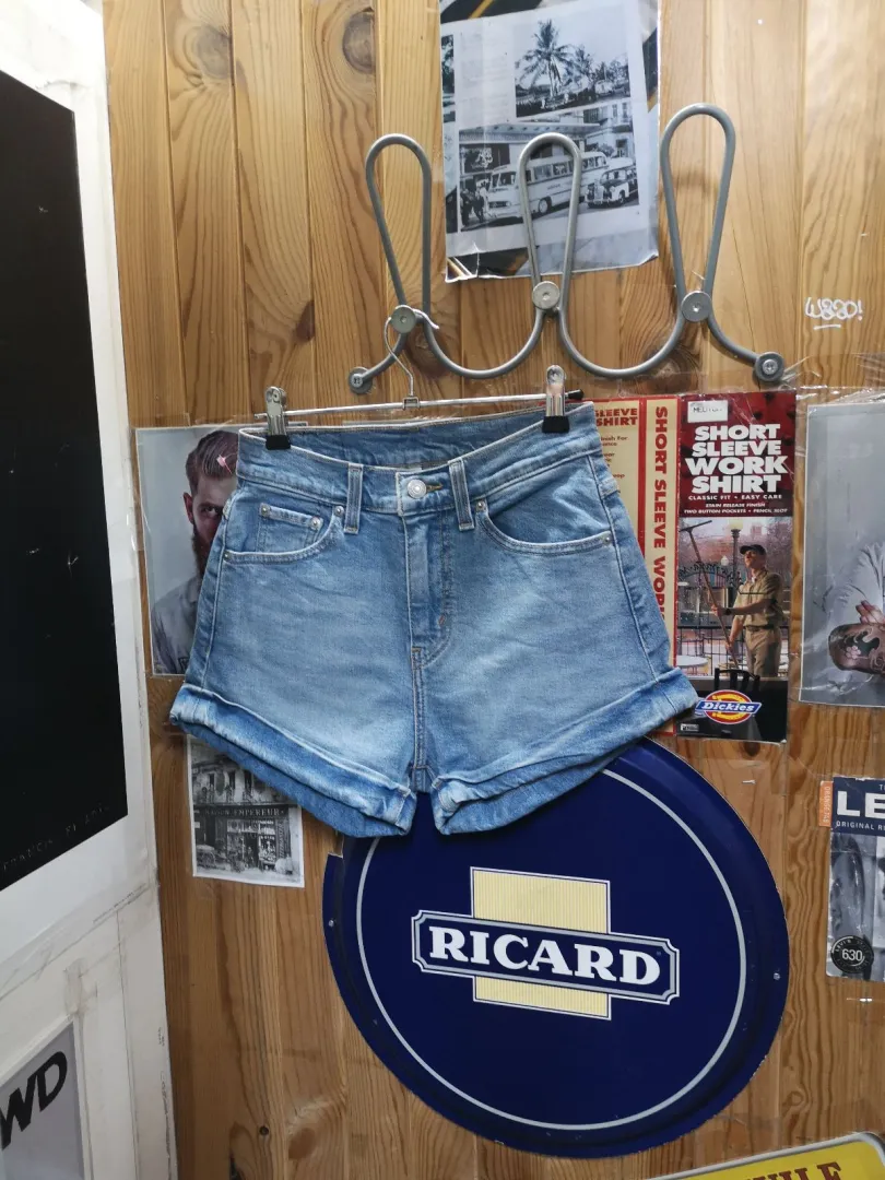 Short en jean Levi's