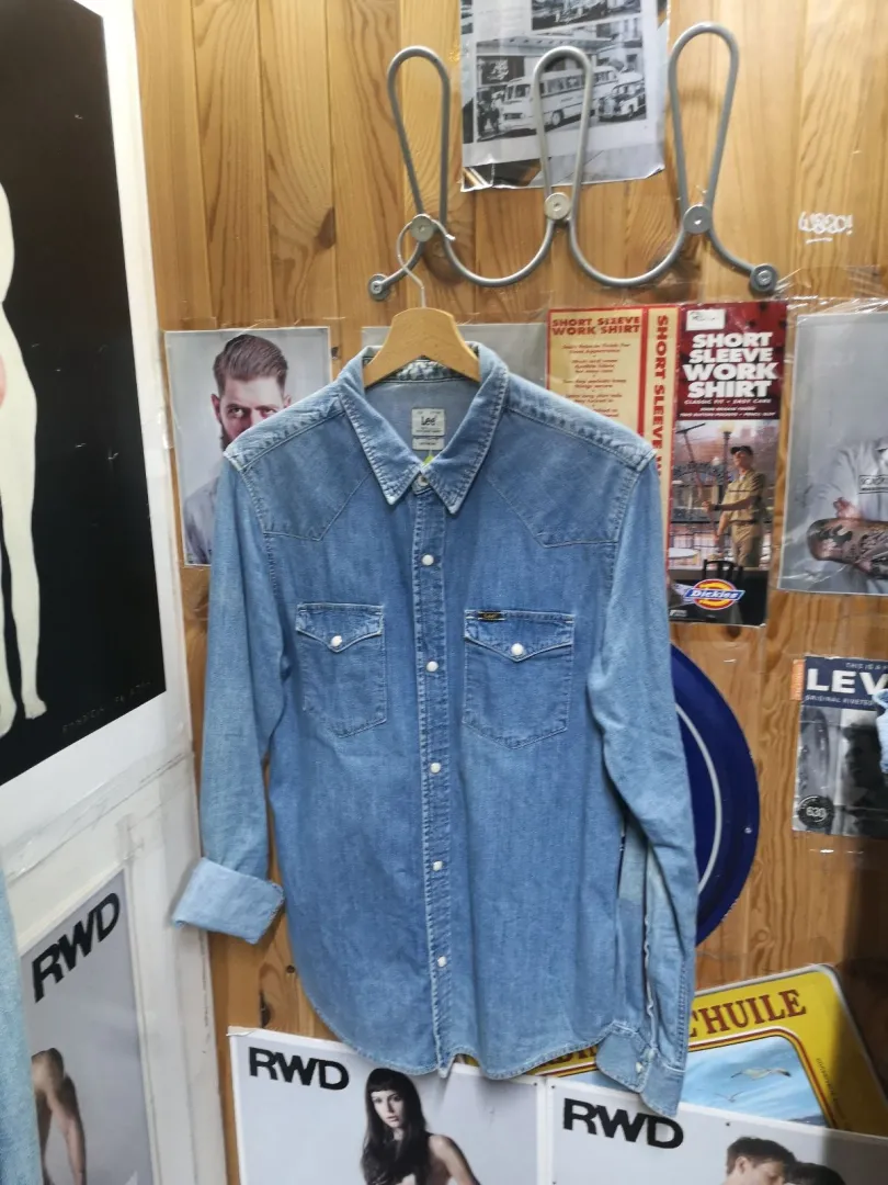 Chemise en jean Lee